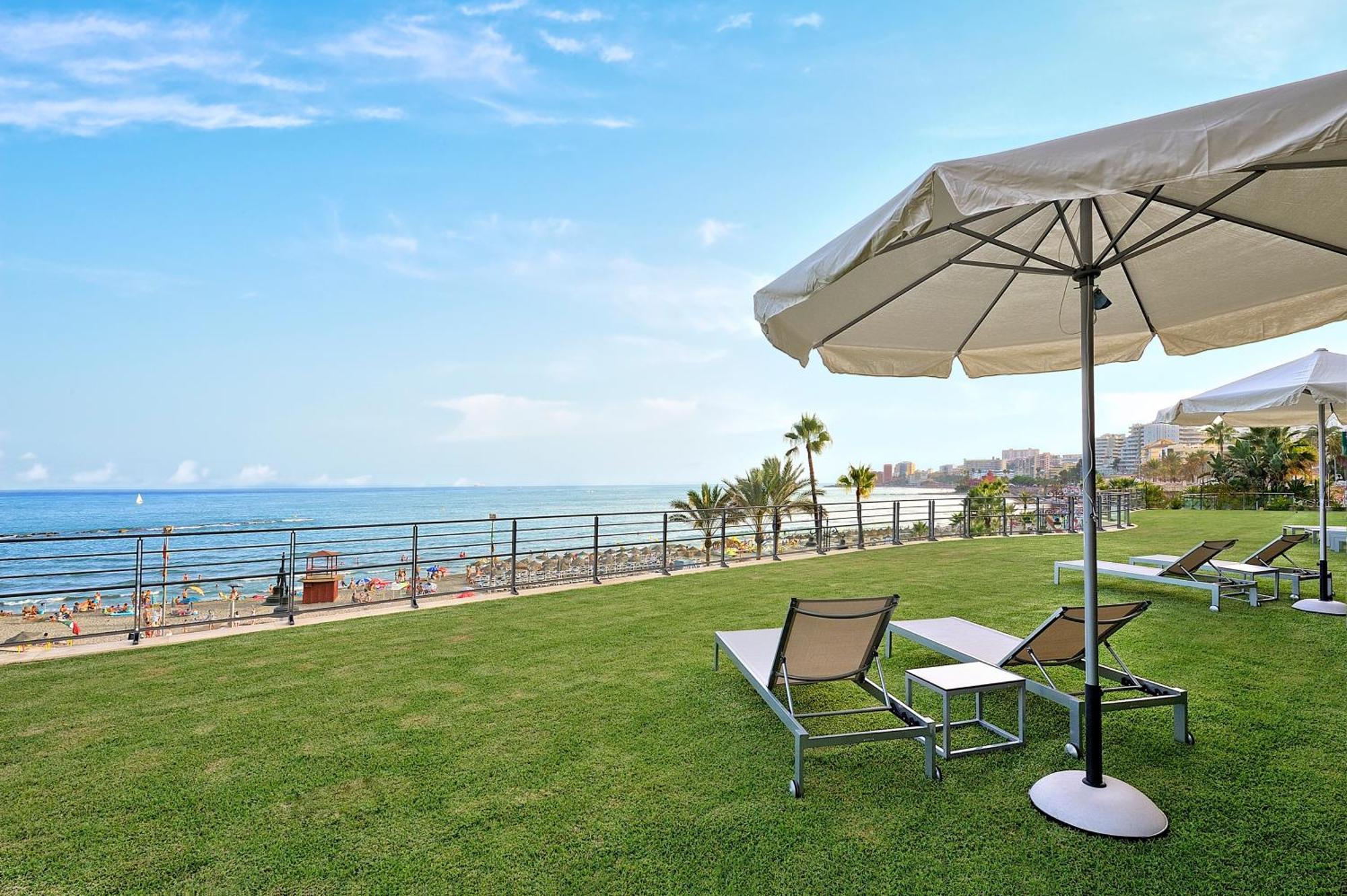 阿雷莎文奇精选精品水疗酒店 贝纳尔马德纳 外观 照片 The beach at the Dan Hotel