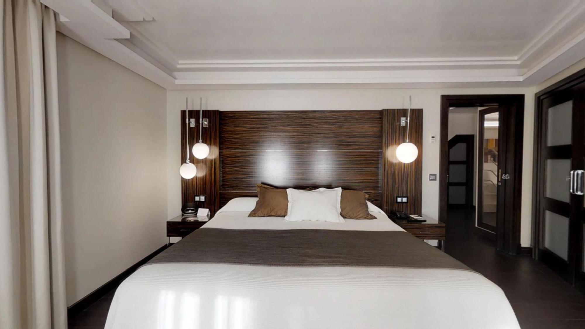 阿雷莎文奇精选精品水疗酒店 贝纳尔马德纳 客房 照片 A bedroom at the hotel