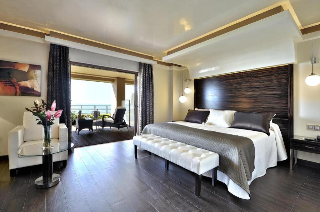 阿雷莎文奇精选精品水疗酒店 贝纳尔马德纳 外观 照片 A bedroom at the hotel