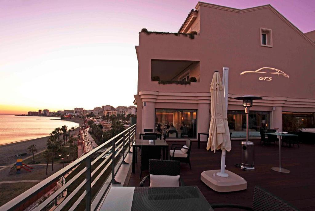 阿雷莎文奇精选精品水疗酒店 贝纳尔马德纳 外观 照片 The hotel's terrace